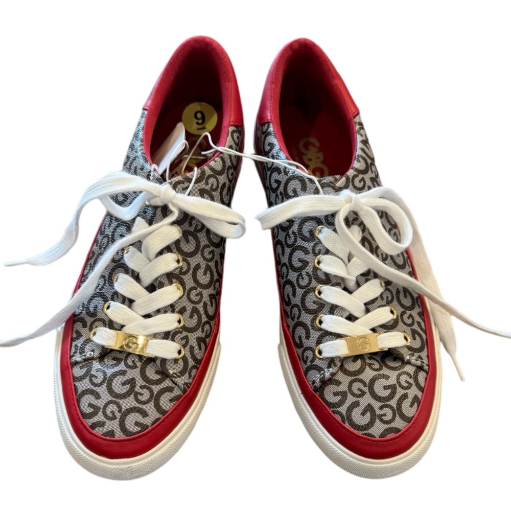 NWT Size 9 GBG Logo Print Sneakers